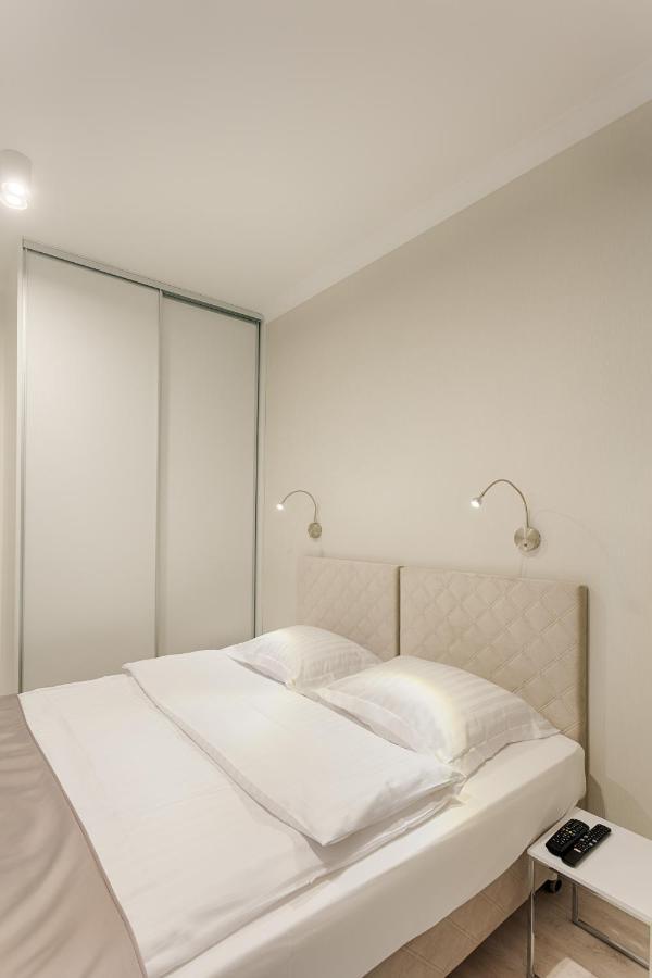 Mennica Residence Luxury Location Warsaw Exterior photo