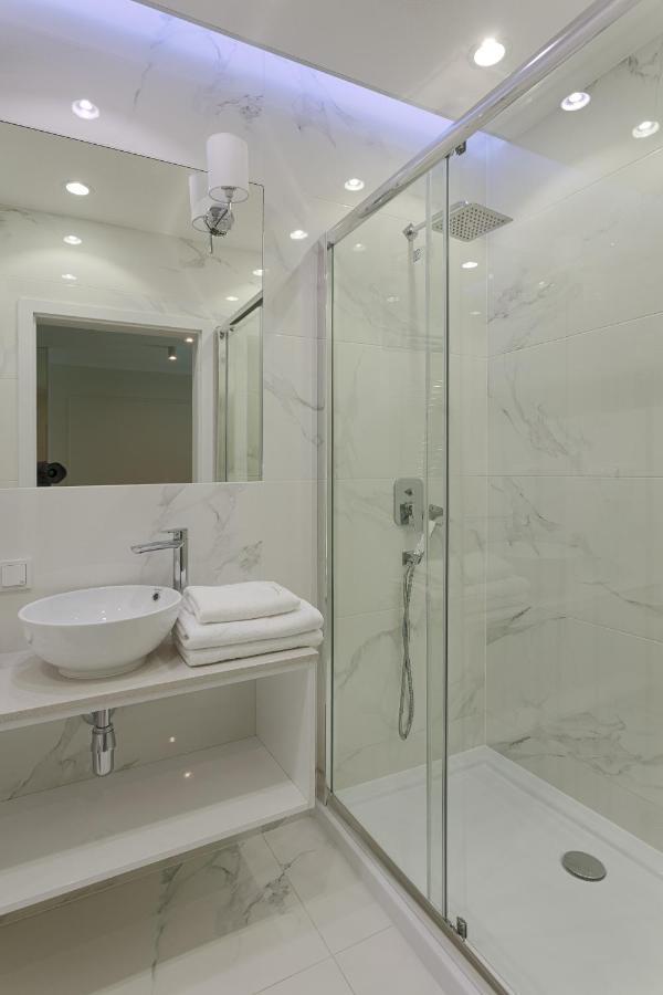 Mennica Residence Luxury Location Warsaw Exterior photo